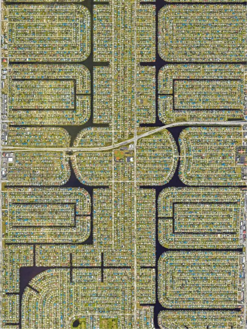 这房子布局看起来密集，其实并不密集