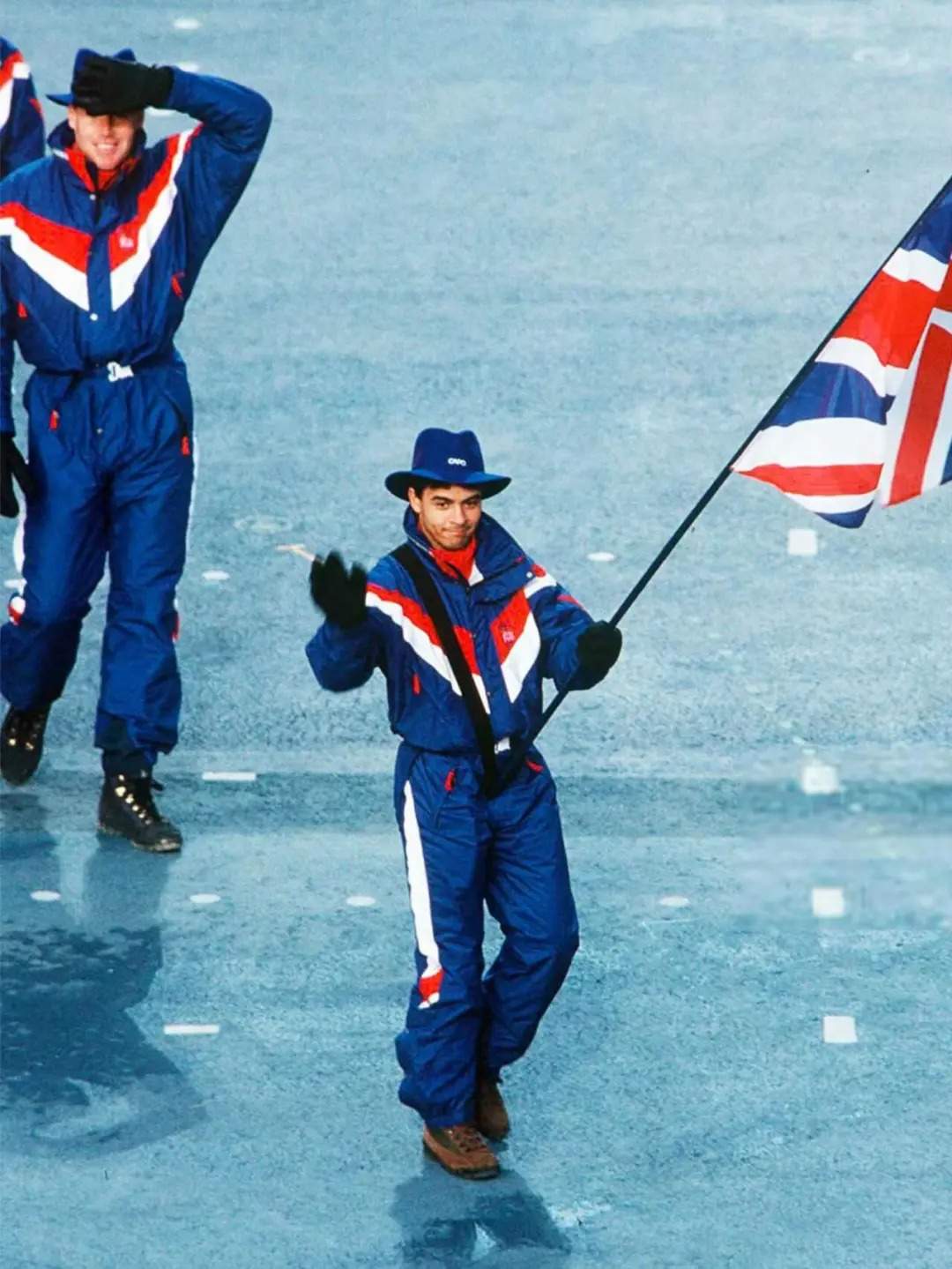 时尚是个轮回｜1976年法国奥运队服好时髦