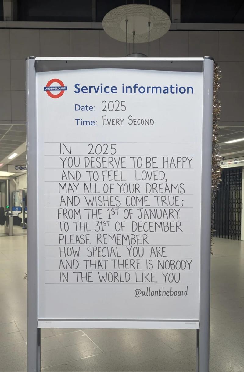 伦敦地铁暖心标语：请记住自己是多么特别，这世界你独一无二