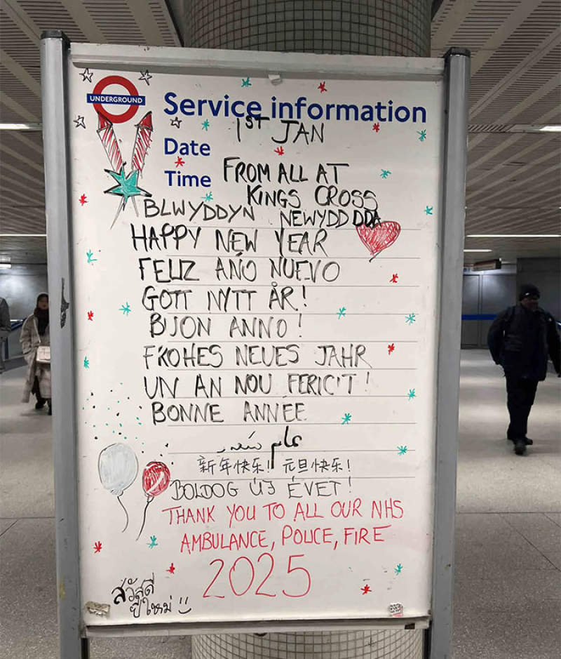 伦敦地铁的暖心告示牌