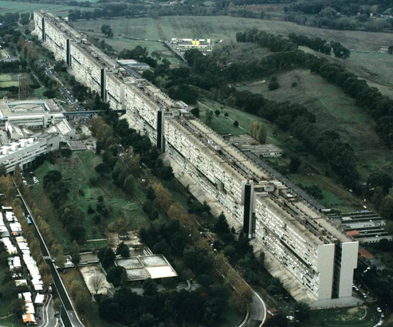 巨无霸现代主义住宅的轰然倒塌