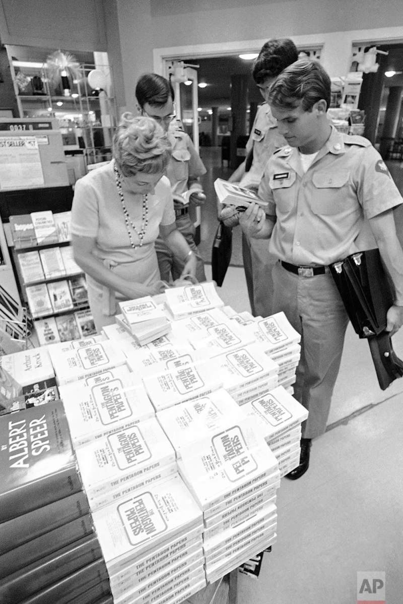 撕总统，我们不是第一次：《纽约时报》是如何将美国政府斗败的？