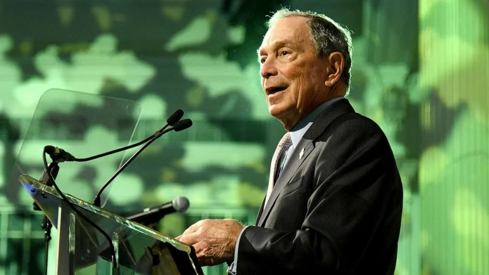 用大数据的办法,把90万栋纽约楼宇与19个行政部门的数据打通