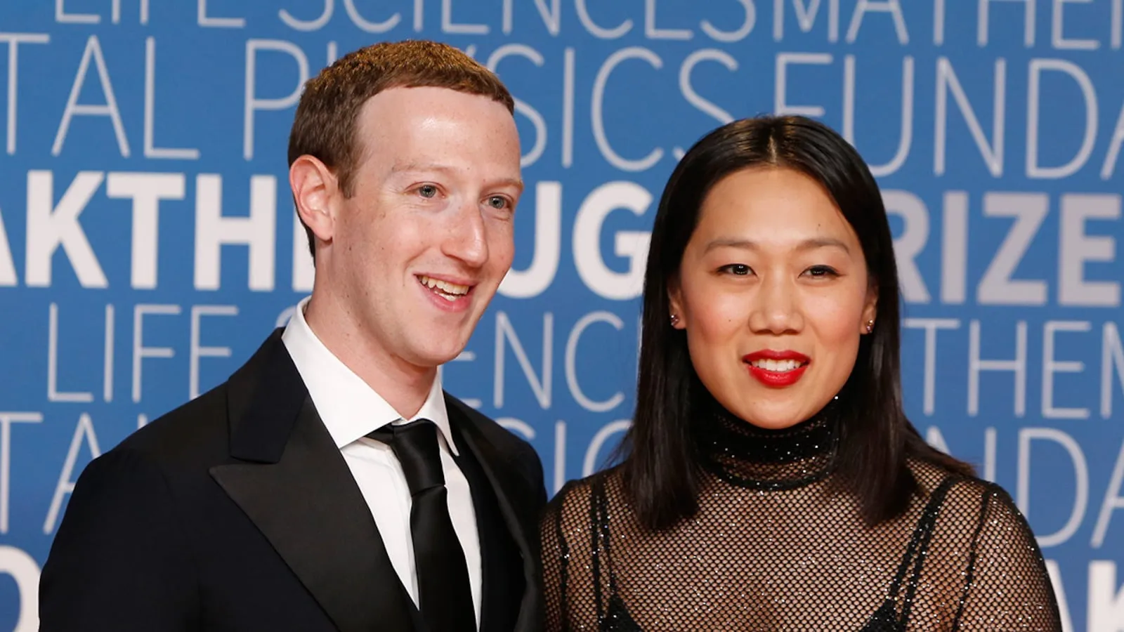 为扎克伯格正一下名