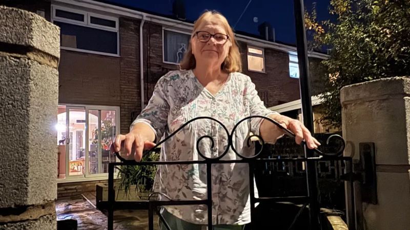 卡尔·布什比和他的27年徒步环游地球壮举